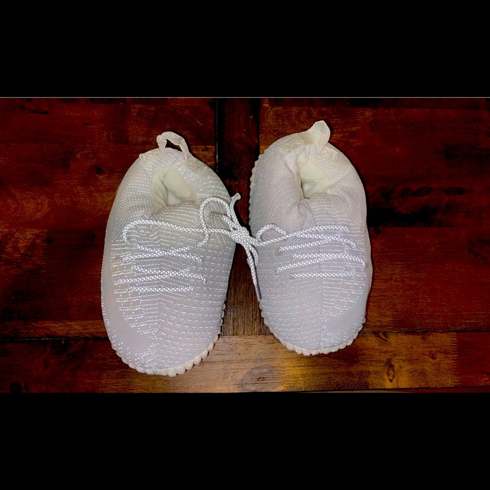 Adidas Static White Plush Slippere/SOLD